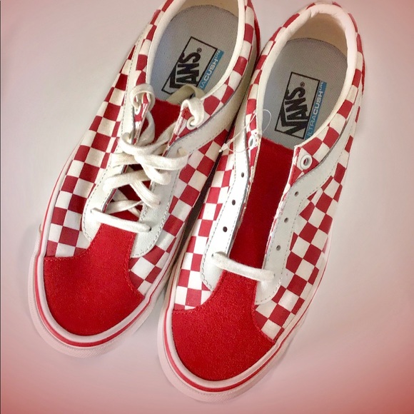 VANS - Picture 3 of 3